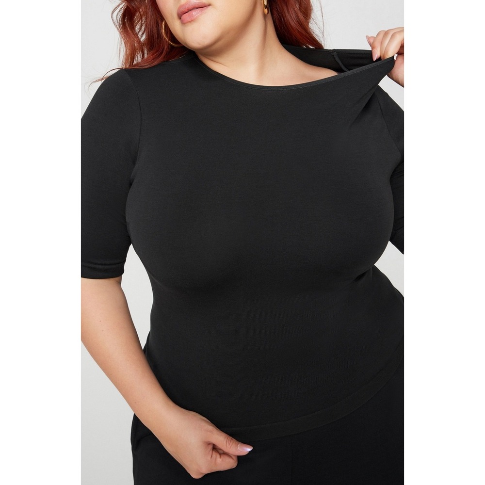 LOT OF 2 Yitty Smooth as Hell Lounge Tee Womens 5X Black Seamless Cropped